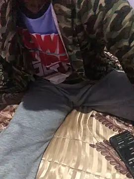 Snapshot of BringBackLostLover chatting on February 19, 2025, 12:14 am BringBackLostLover online show from February 19, 2025, 12:14 am