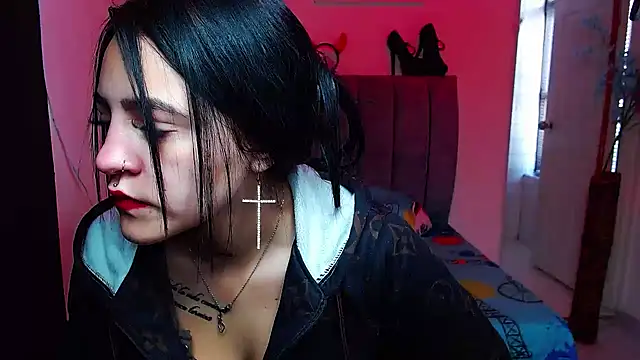 Snapshot of Violettasquirt chatting on October 9, 2025, 1:11 pm Violettasquirt online show from October 9, 2025, 1:11 pm