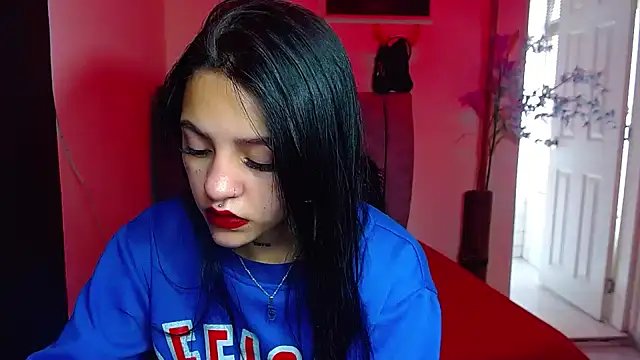 Snapshot of Violettasquirt chatting on September 8, 2025, 3:44 pm Violettasquirt online show from September 8, 2025, 3:44 pm