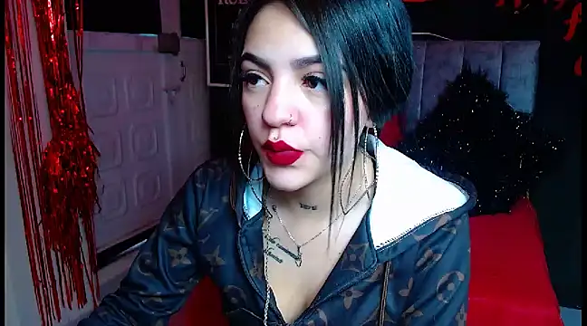 Snapshot of Violettasquirt chatting on March 22, 2025, 1:41 pm Violettasquirt online show from March 22, 2025, 1:41 pm