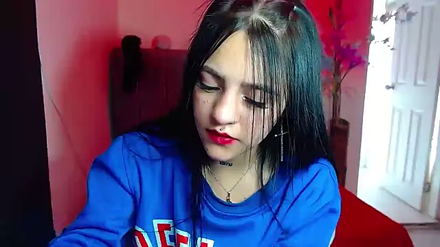 Snapshot of Violettasquirt chatting on September 12, 2025, 3:01 pm Violettasquirt online show from September 12, 2025, 3:01 pm