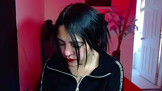 Snapshot of Violettasquirt chatting on September 11, 2025, 3:23 pm Violettasquirt online show from September 11, 2025, 3:23 pm