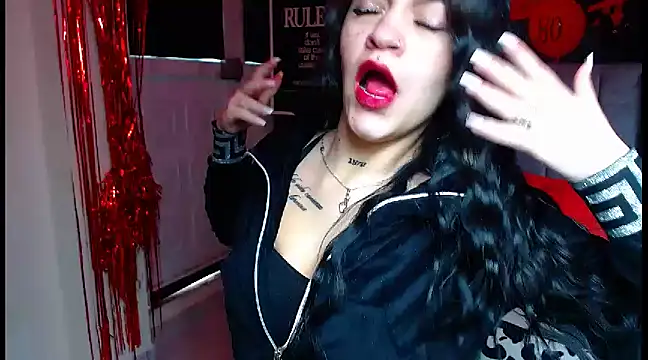 Snapshot of Violettasquirt chatting on March 12, 2025, 2:01 pm Violettasquirt online show from March 12, 2025, 2:01 pm