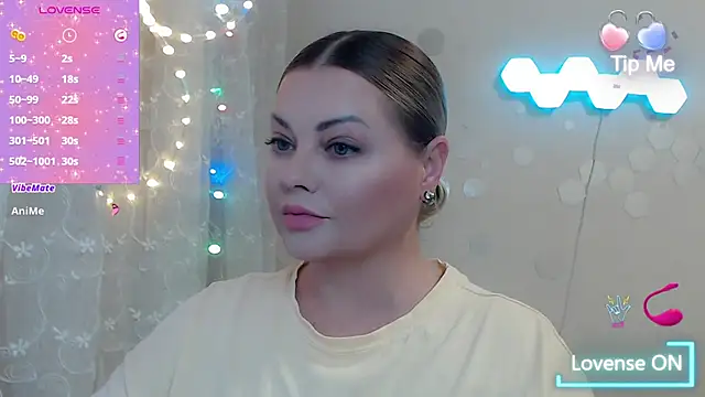 Snapshot of JewellKiss7 chatting on June 19, 2026, 6:03 pm JewellKiss7 online show from June 19, 2026, 6:03 pm