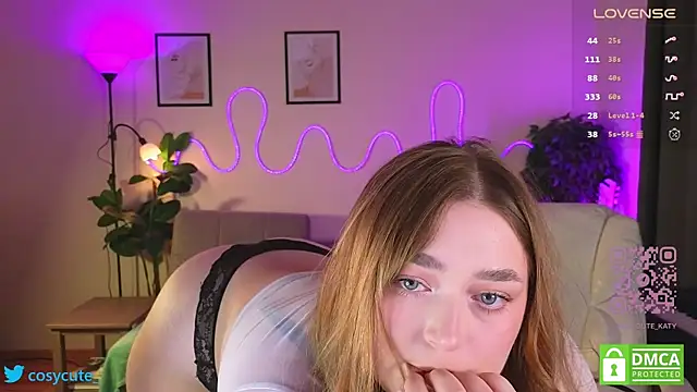 Snapshot of cosycute_ chatting on September 29, 2025, 5:29 pm cosycute online show from September 29, 2025, 5:29 pm