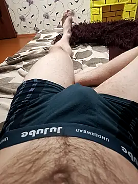 red red00 online show from February 19, 2025, 8:20 pm