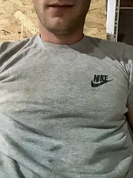 red red00 online show from September 14, 2025, 3:45 pm