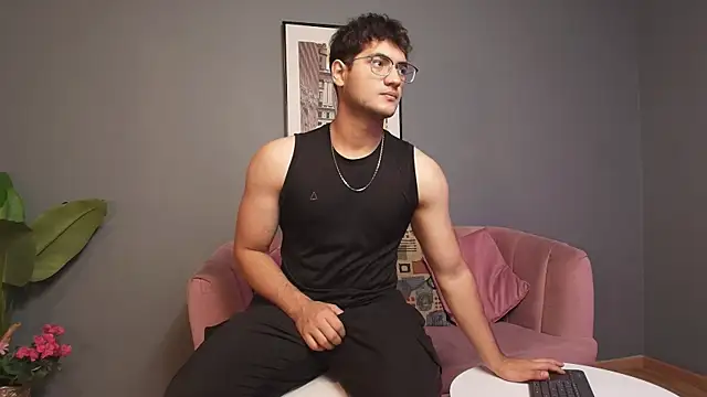 Snapshot of Mark_Evans1_ chatting on November 7, 2025, 2:43 pm Mark Evans1 online show from November 7, 2025, 2:43 pm