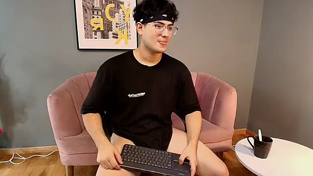 Snapshot of Mark_Evans1_ chatting on February 22, 2025, 7:58 pm Mark Evans1 online show from February 22, 2025, 7:58 pm