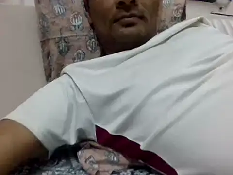 Snapshot of NiceBoy9099 chatting on December 11, 2024, 5:26 pm NiceBoy9099 online show from December 11, 2024, 5:26 pm