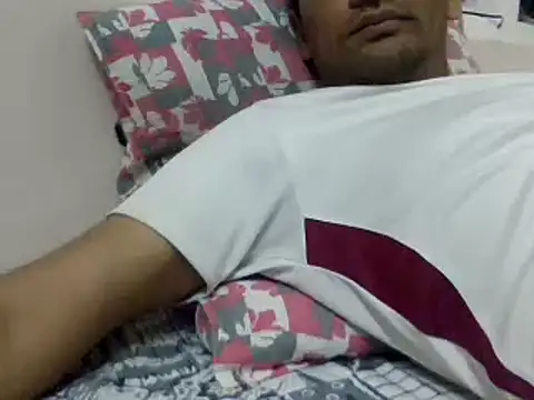 Snapshot of NiceBoy9099 chatting on December 12, 2024, 6:21 pm NiceBoy9099 online show from December 12, 2024, 6:21 pm