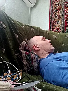 Pineapple04 online show from April 15, 2026, 7:58 am