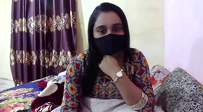 Snapshot of LovelyRose69 chatting on December 28, 2024, 4:30 pm LovelyRose69 online show from December 28, 2024, 4:30 pm