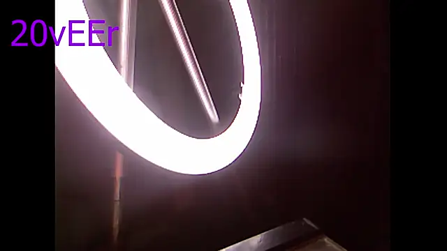 20vEEr online show from February 25, 2026, 11:04 pm