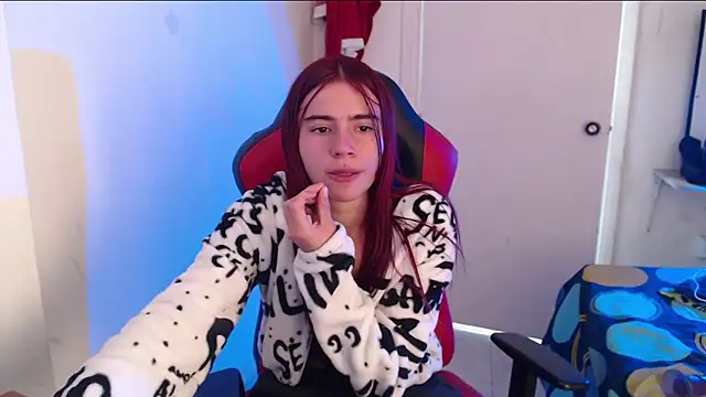 Snapshot of Maximesex chatting on January 5, 2026, 5:27 pm Maximesex online show from January 5, 2026, 5:27 pm