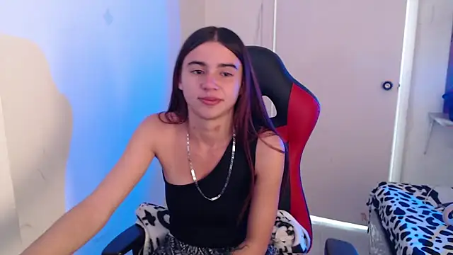 Snapshot of Maximesex chatting on December 4, 2025, 1:43 pm Maximesex online show from December 4, 2025, 1:43 pm