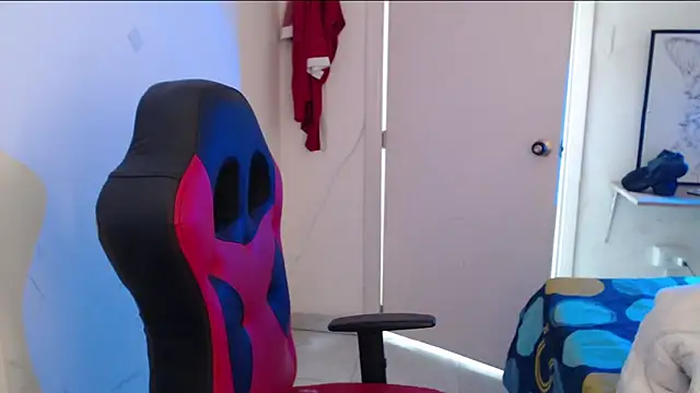 Snapshot of Maximesex chatting on January 6, 2026, 1:37 pm Maximesex online show from January 6, 2026, 1:37 pm