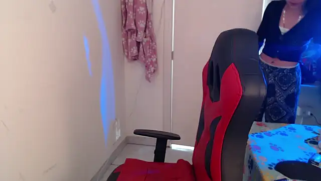 Snapshot of Maximesex chatting on November 14, 2025, 1:37 pm Maximesex online show from November 14, 2025, 1:37 pm