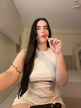 Snapshot of Mavi_Coless chatting on May 1, 2026, 12:59 am Mavi Coless online show from May 1, 2026, 12:59 am