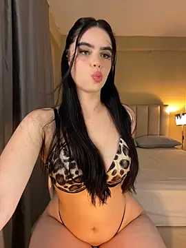 Snapshot of Mavi_Coless chatting on October 16, 2025, 1:14 am Mavi Coless online show from October 16, 2025, 1:14 am