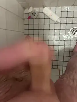 Snapshot of Nickalexburton chatting on November 19, 2025, 9:48 pm Nickalexburton online show from November 19, 2025, 9:48 pm