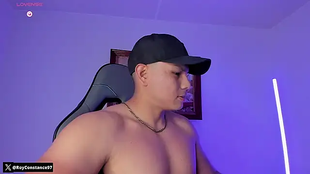 RoyConstance online show from November 30, 2025, 3:29 am