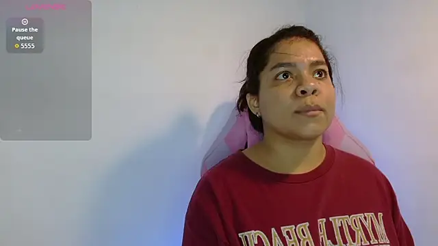 yulissa18 online show from March 17, 2026, 3:31 am