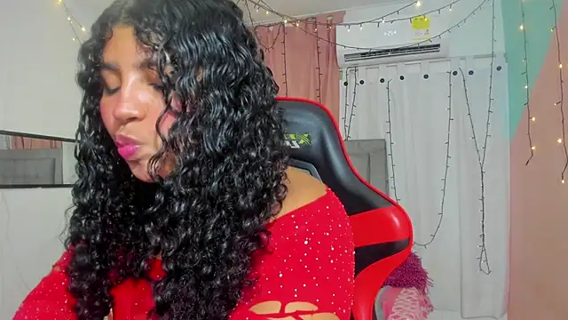 Snapshot of valentina_0_ chatting on March 15, 2025, 6:36 am valentina 0 online show from March 15, 2025, 6:36 am