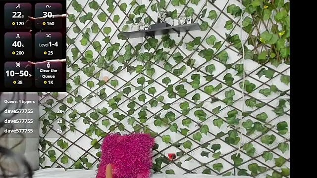 Snapshot of valentina_0_ chatting on November 10, 2025, 8:36 pm valentina 0 online show from November 10, 2025, 8:36 pm