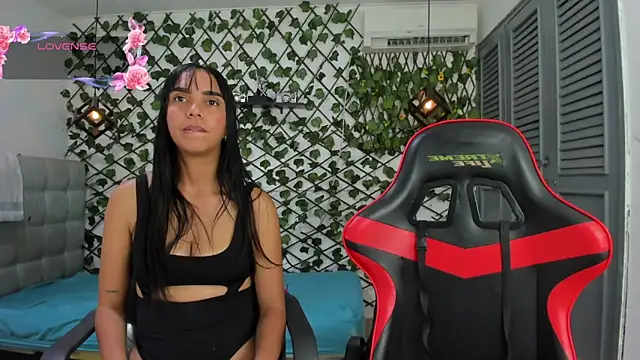 valentina 0  online show from February 6, 2026, 1:29 pm