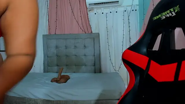 Snapshot of valentina_0_ chatting on October 28, 2025, 3:29 am valentina 0 online show from October 28, 2025, 3:29 am