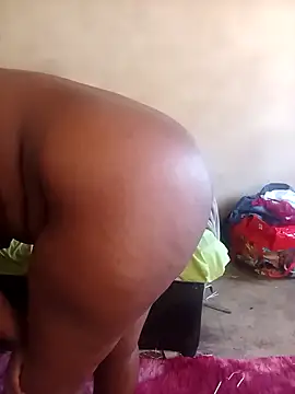 Hot-Assy online show from March 13, 2026, 7:02 am