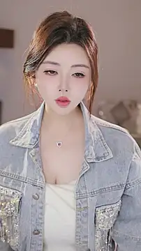 Qiaoqiao  online show from December 20, 2025, 4:10 pm