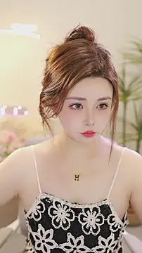 Qiaoqiao  online show from March 2, 2026, 12:45 pm