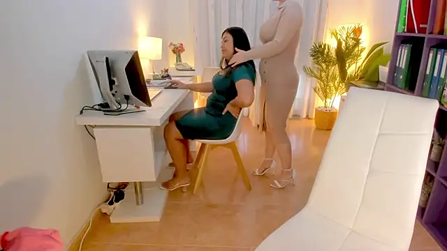 Butterflyblue dream online show from December 4, 2025, 8:46 am