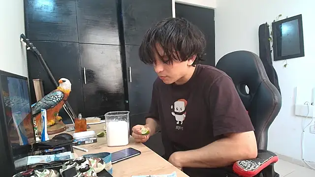 Haruto2001 online show from March 20, 2025, 9:24 pm