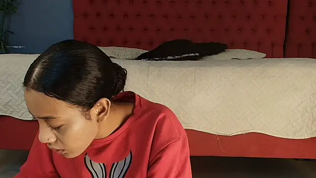 flavia cruz online show from March 11, 2026, 12:10 pm