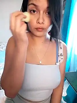 Snapshot of mia__katt chatting on December 29, 2024, 6:05 pm mia katt online show from December 29, 2024, 6:05 pm