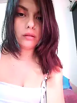 Snapshot of mia__katt chatting on January 22, 2025, 9:10 pm mia katt online show from January 22, 2025, 9:10 pm