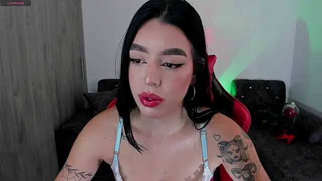 zoee jackson online show from May 10, 2026, 8:11 pm
