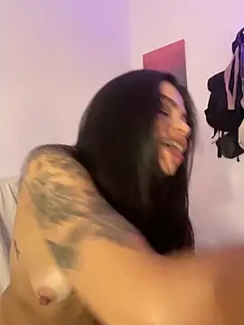 Snapshot of GrlAlice chatting on January 4, 2025, 3:18 am GrlAlice online show from January 4, 2025, 3:18 am