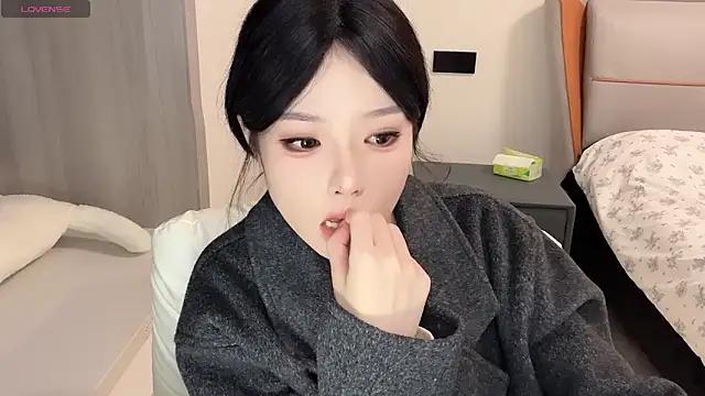 Q-ing online show from December 27, 2024, 7:14 pm