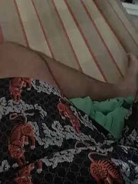 smithrosinha online show from February 8, 2025, 5:50 pm