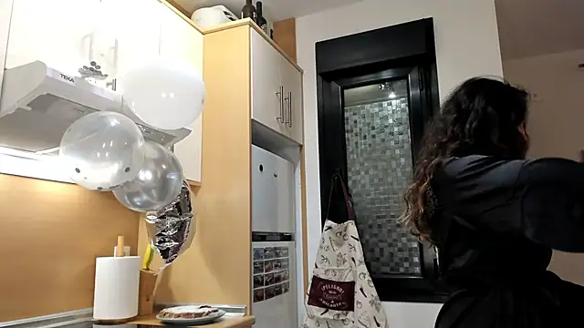 Snapshot of desertd2310 chatting on January 23, 2025, 12:14 am desertd2310 online show from January 23, 2025, 12:14 am