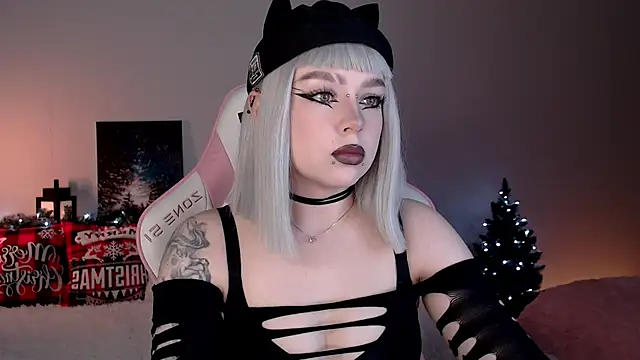 Snapshot of meowceline chatting on November 25, 2025, 12:49 pm meowceline online show from November 25, 2025, 12:49 pm