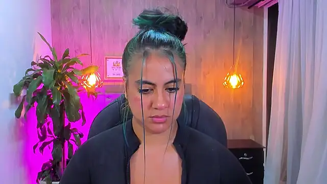 Xisu  online show from January 23, 2025, 3:48 am