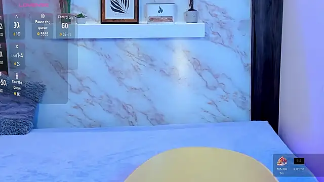 Snapshot of AmyBarton02 chatting on November 9, 2025, 4:33 pm AmyBarton02 online show from November 9, 2025, 4:33 pm