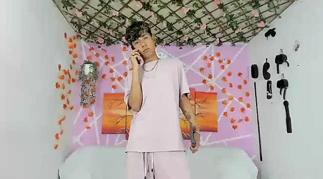 Fresahot2005 online show from March 9, 2025, 12:00 am