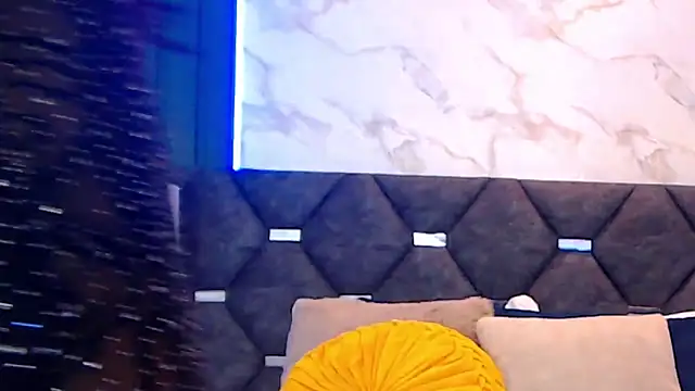 SophieWolkman online show from September 24, 2025, 12:11 pm