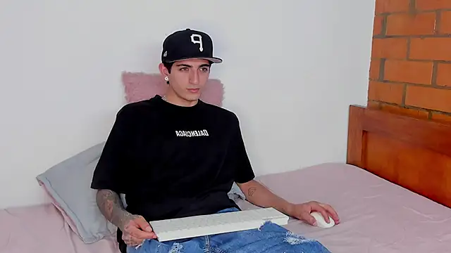 Snapshot of _NATAHSA_ chatting on January 19, 2025, 9:13 pm NATAHSA online show from January 19, 2025, 9:13 pm